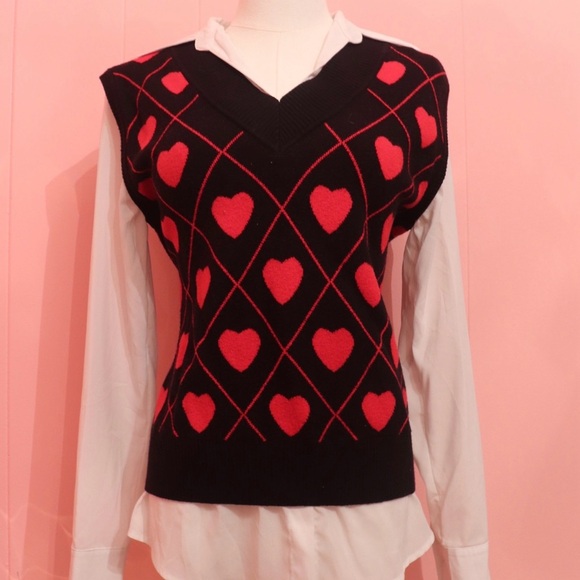 Sioni Red Heart Knit Vest & Blouse - Picture 2 of 5
